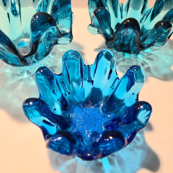 Set Of 3 Murano Blue Glass Sculptural Bowls With Organic Wave Design - Picture 5 of 7